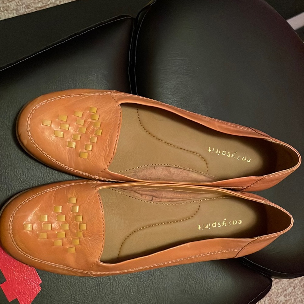 East spirit loafer worn once size 8 1/2 medium  brownish tan